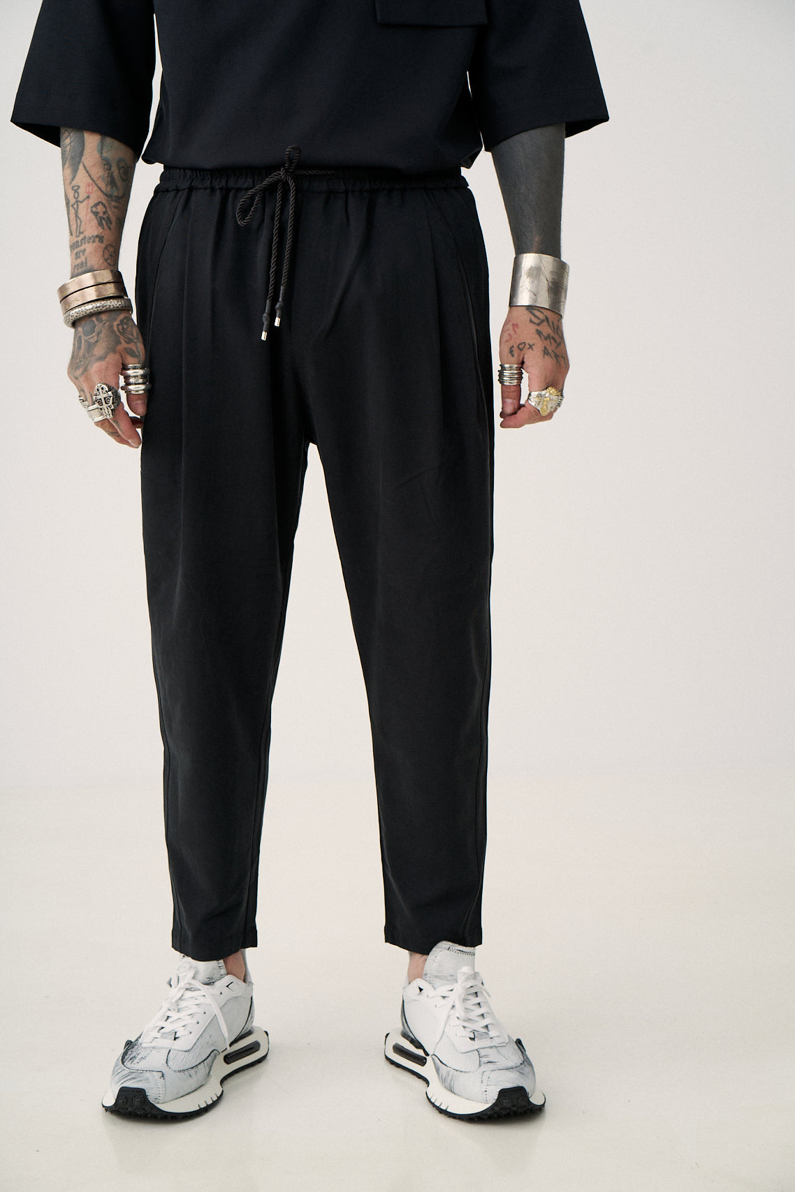 Εssential Pants
