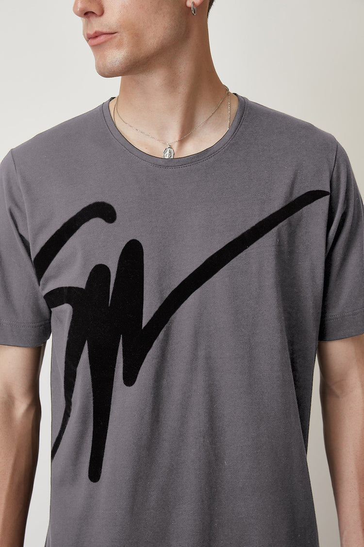 <tc>Velvet Signature T-shirt</tc>