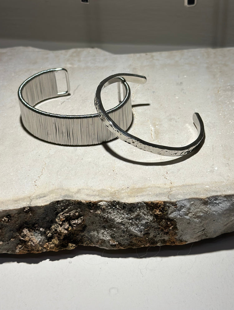Relief Bracelet