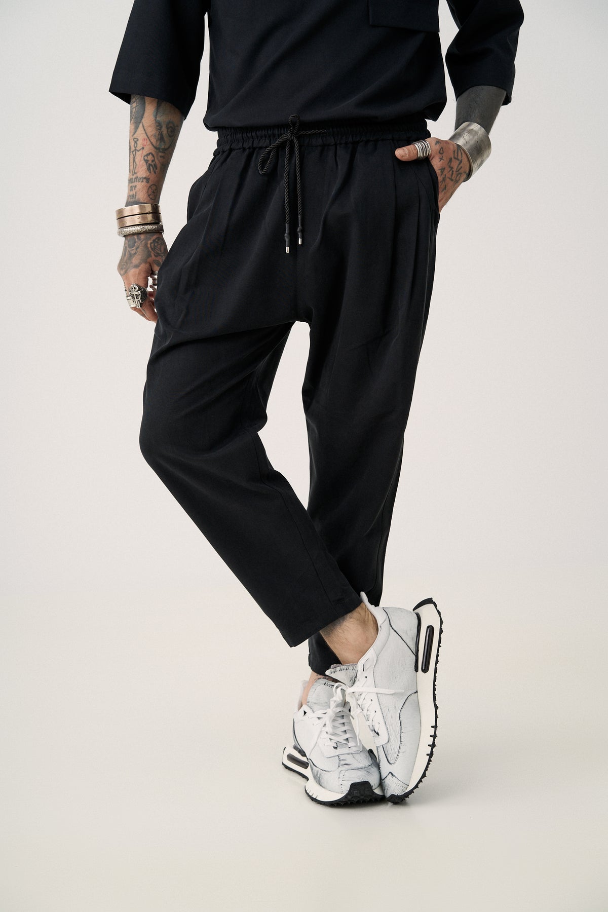 Εssential Pants