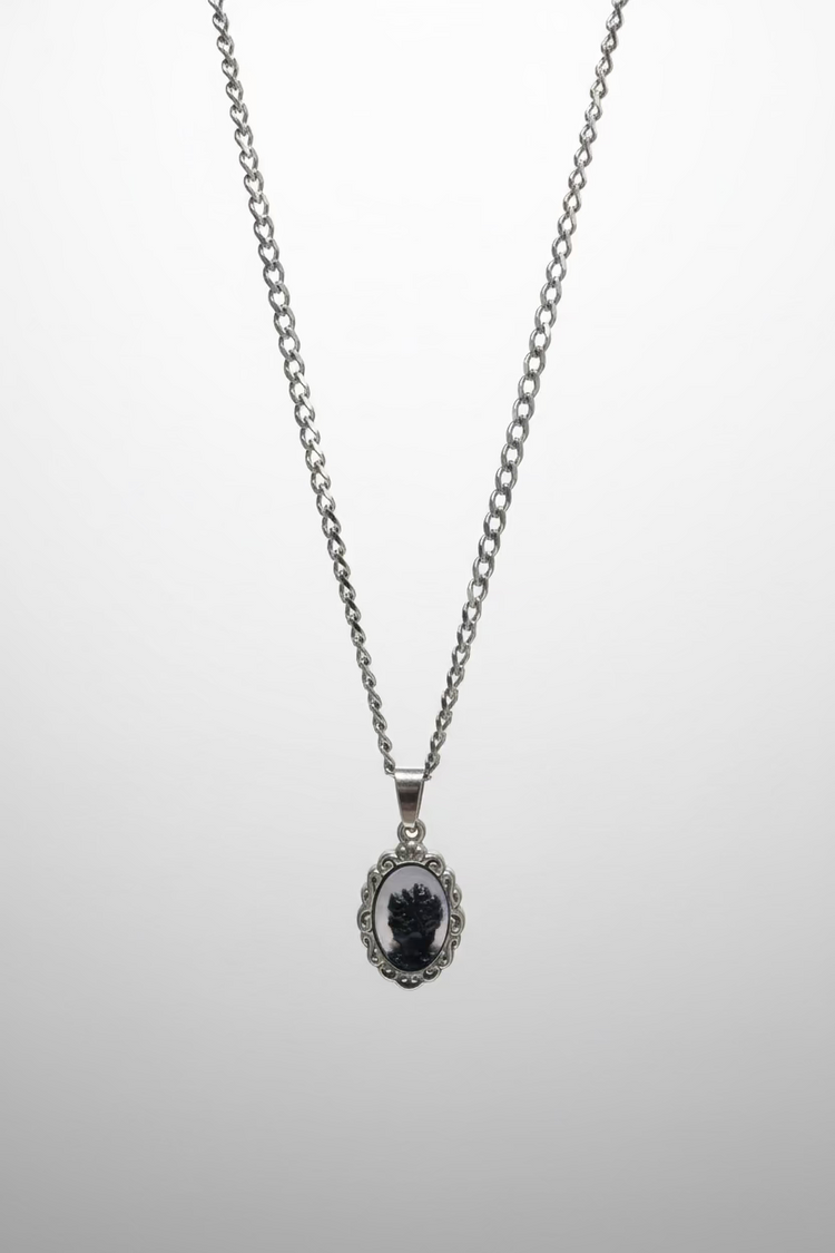 Kouros Frame Necklace