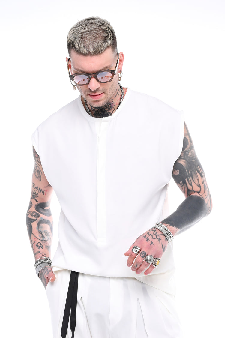 Halo Sleeveless Shirt