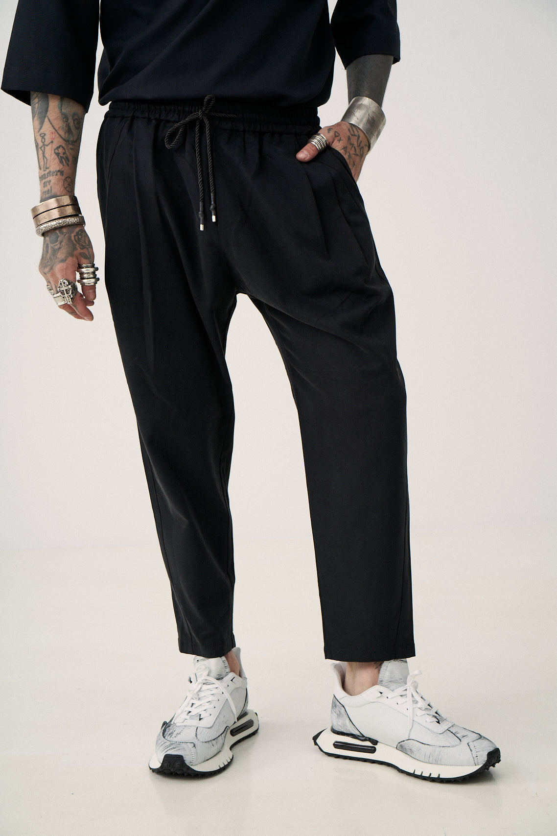 Εssential Pants
