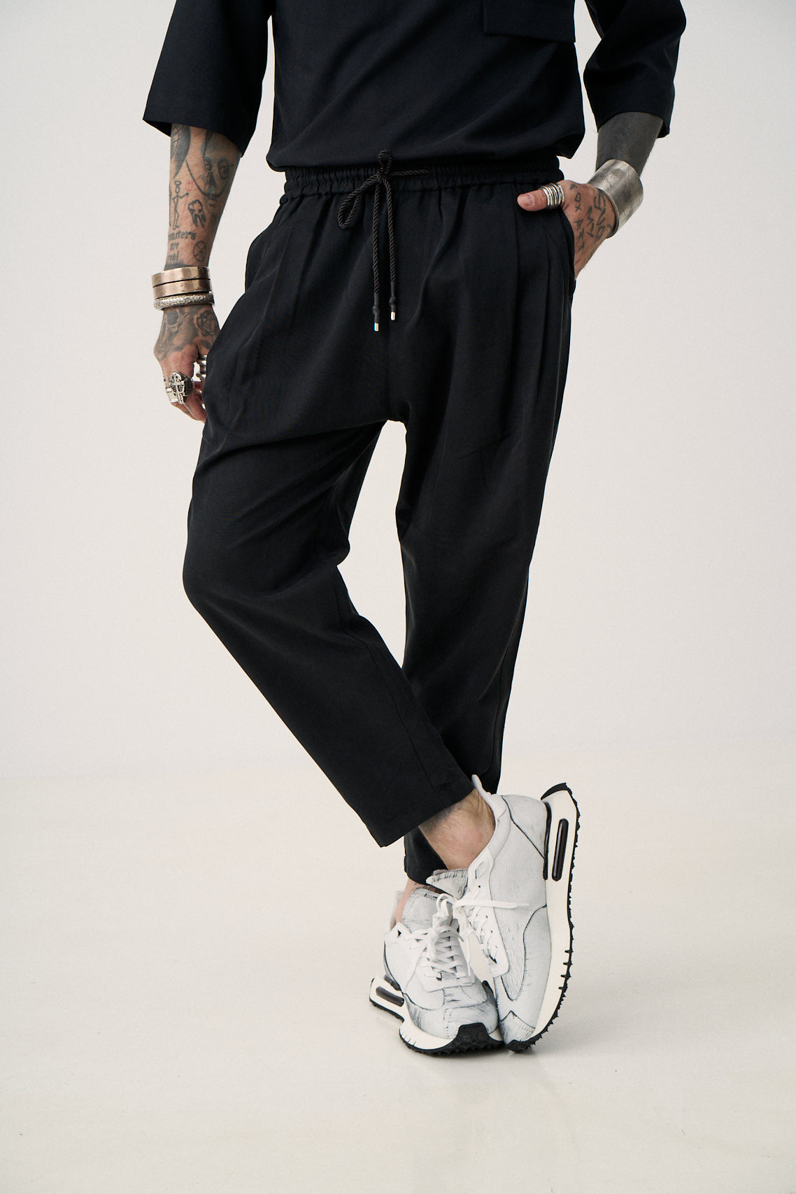 Εssential Pants