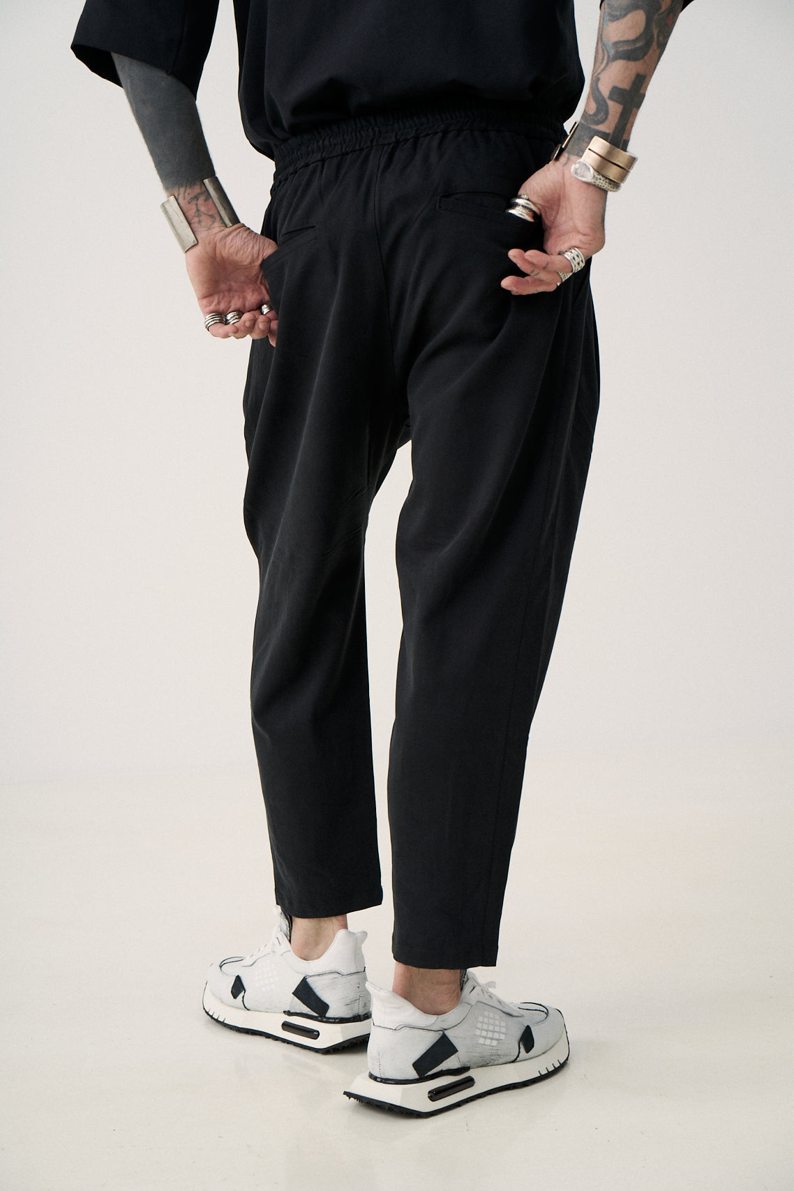 Εssential Pants