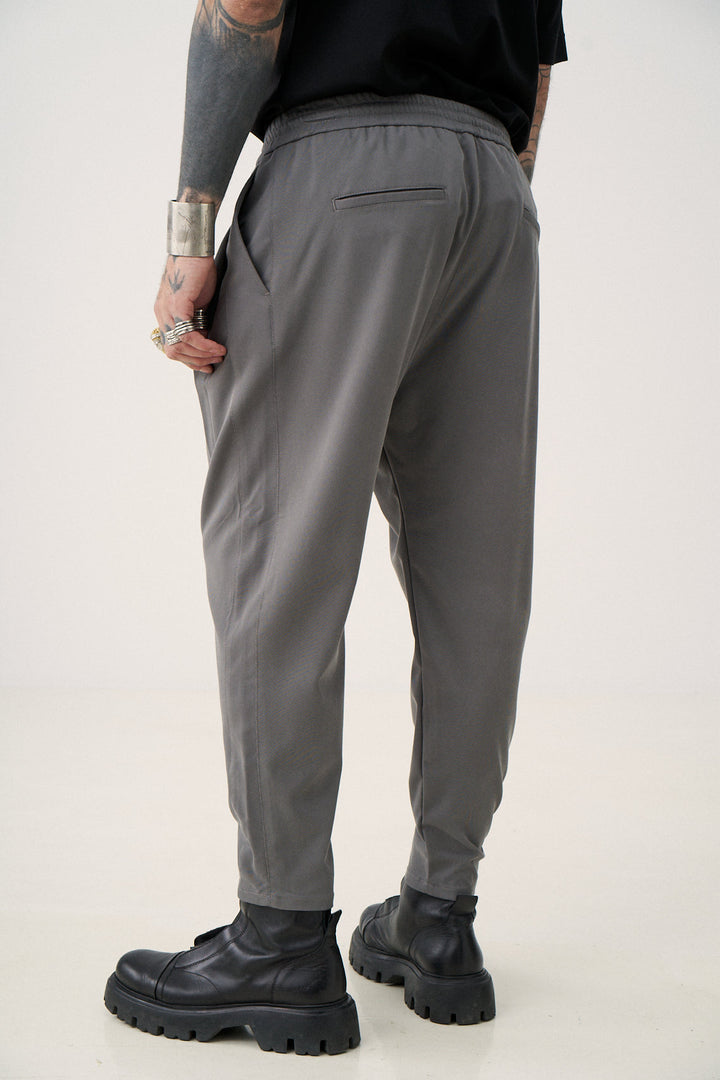 Εssential Pants