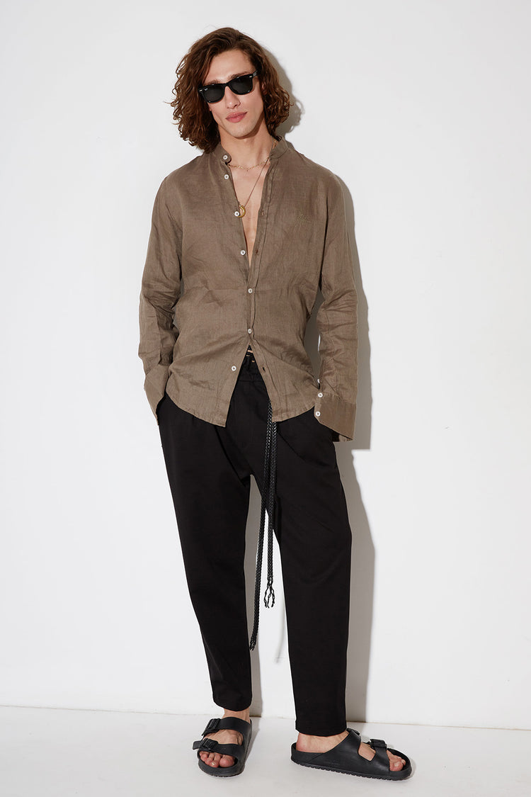 <tc>Proper Linen Shirt</tc>