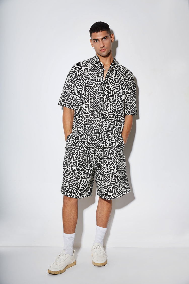 Status Graphic Shorts