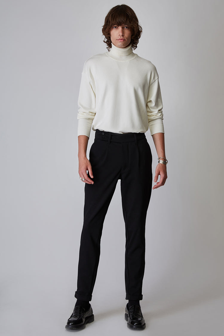 <tc>The Worldwide Tailored Trousers</tc>