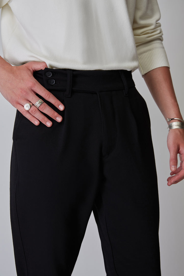 <tc>The Worldwide Tailored Trousers</tc>