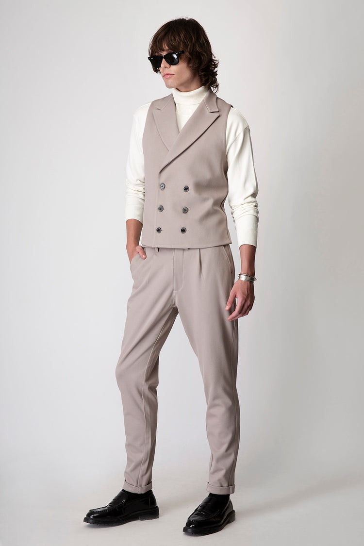 <tc>Simple To Vest</tc>
